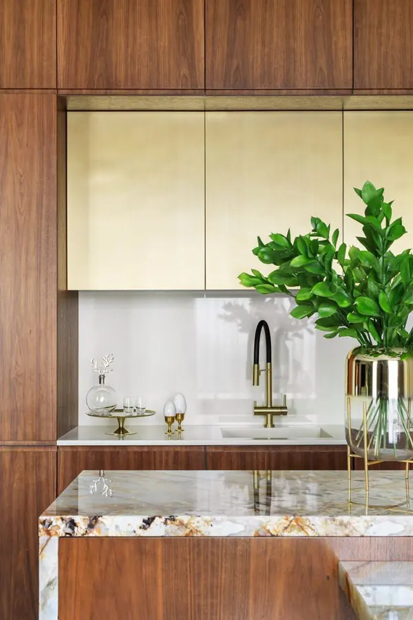Эмоциональный бразильский кварцит Golden Island