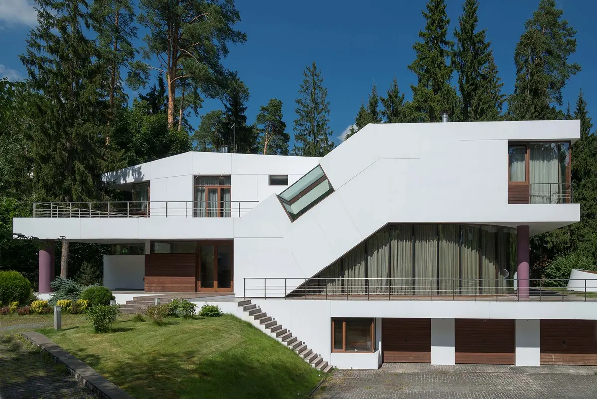 Private House in Sosny Village