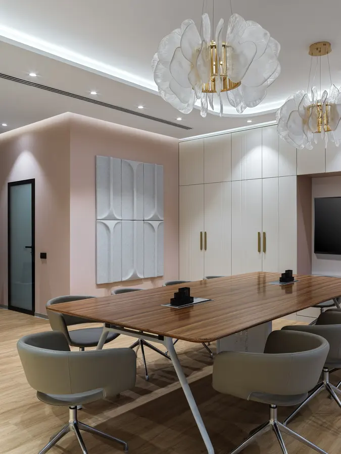 Office interior design 460 m² for Indefiny, Meeting room